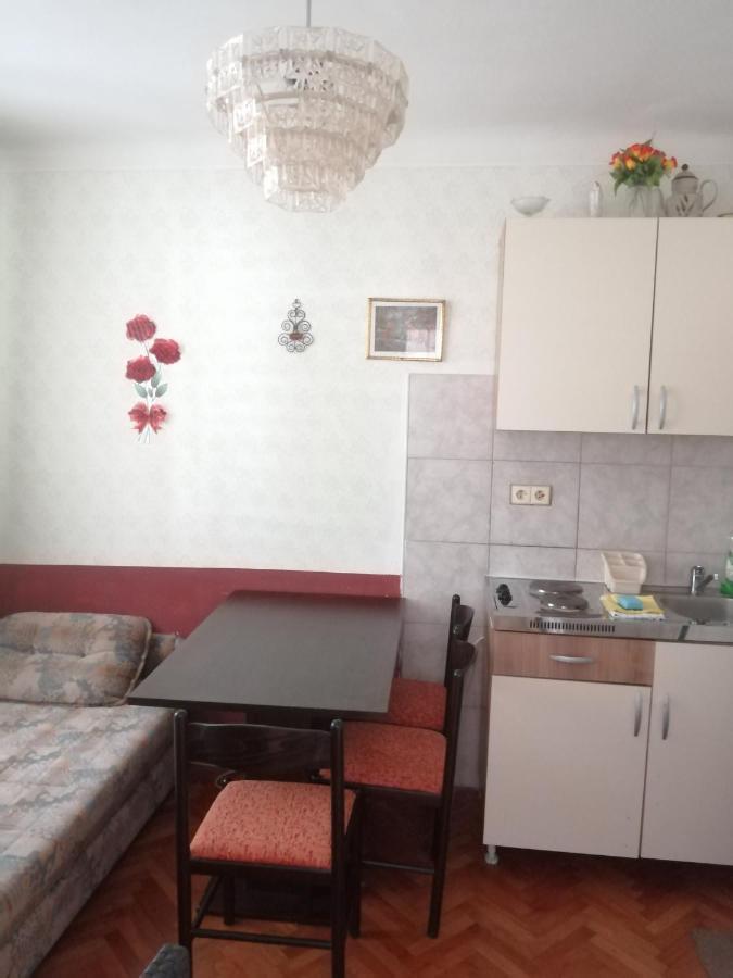 Apartment Filip Врбник Екстер'єр фото