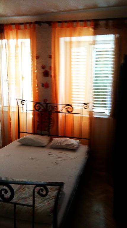 Apartment Filip Врбник Екстер'єр фото